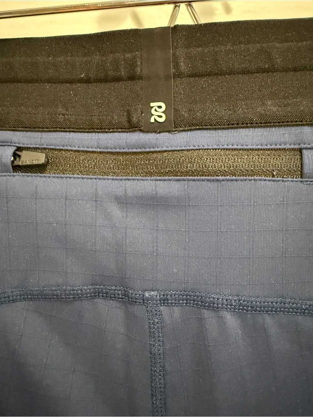 Bandit Gridlock 5” Compression Shorts, M - Picture 4 of 5